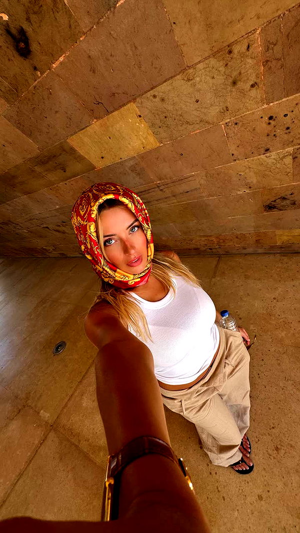 corinnakopf snapchat image archive image