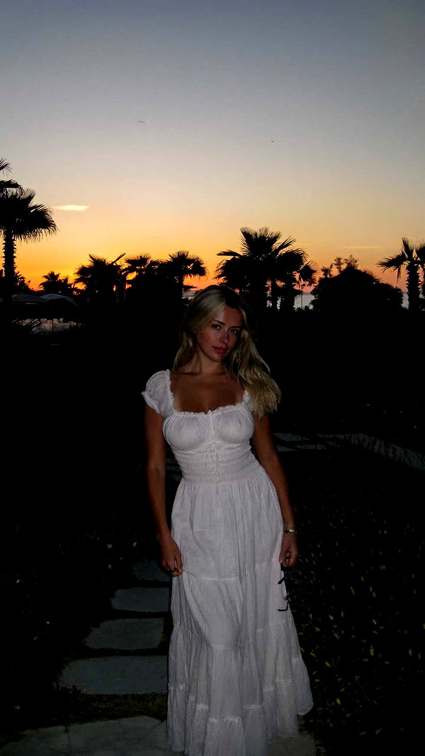 corinnakopf snapchat image archive image