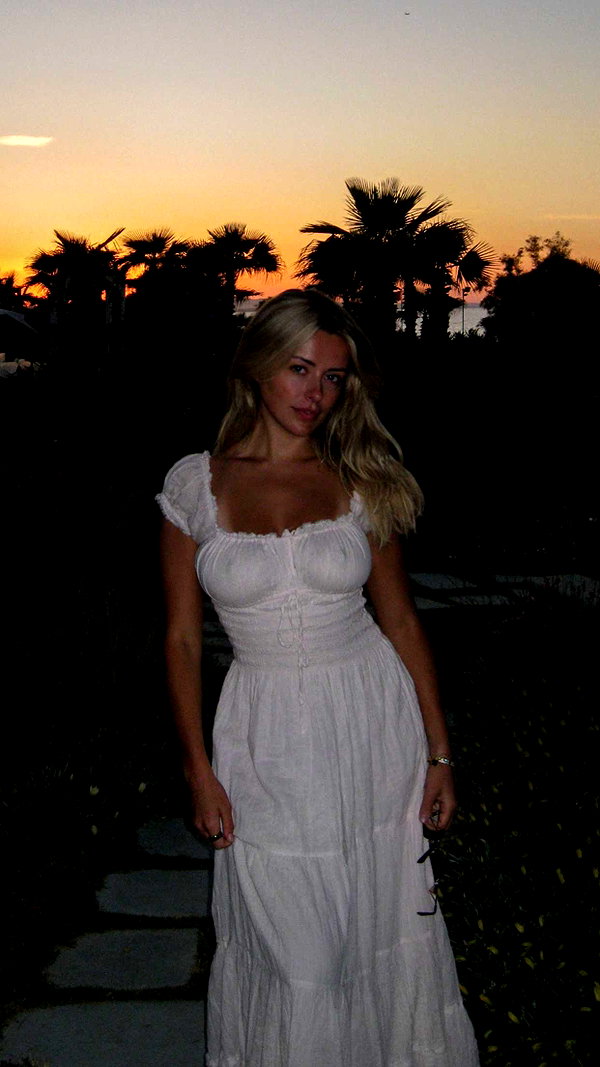 corinnakopf snapchat image archive image