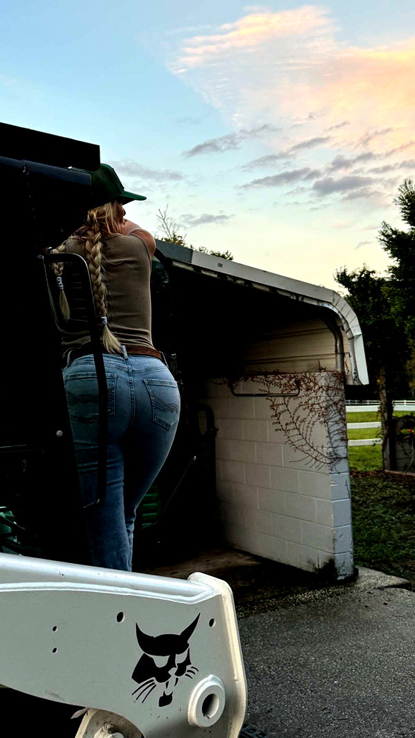 corinnakopf snapchat image archive image