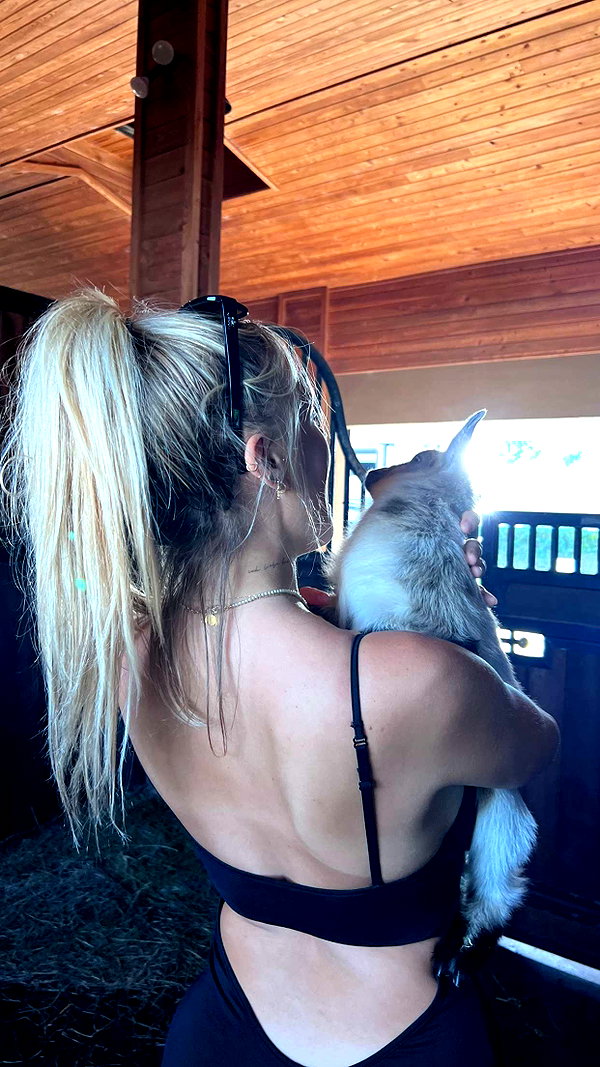 corinnakopf snapchat image archive image