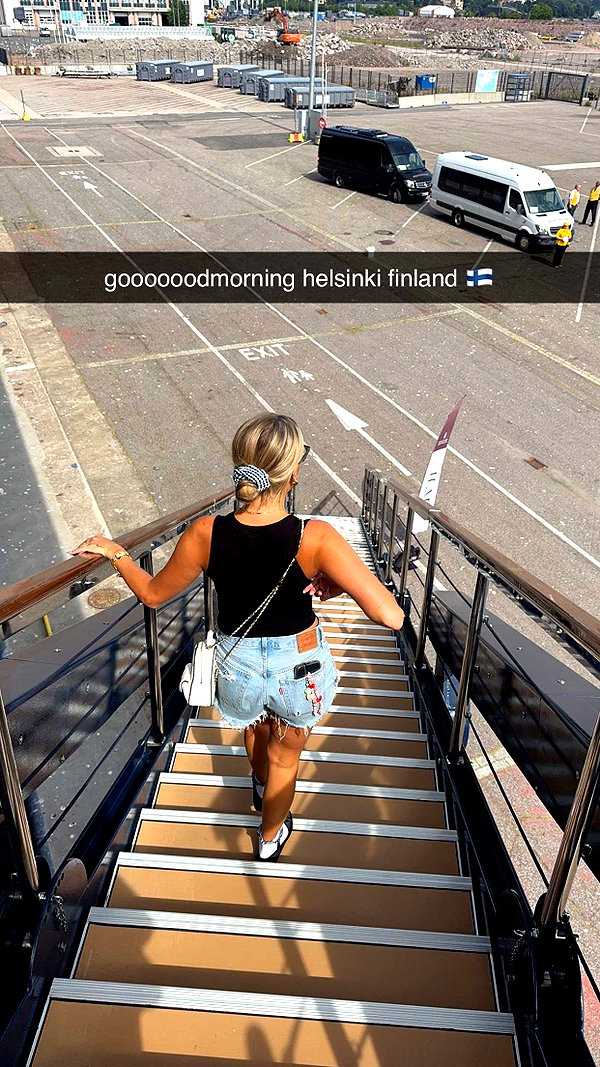 corinnakopf snapchat image archive image