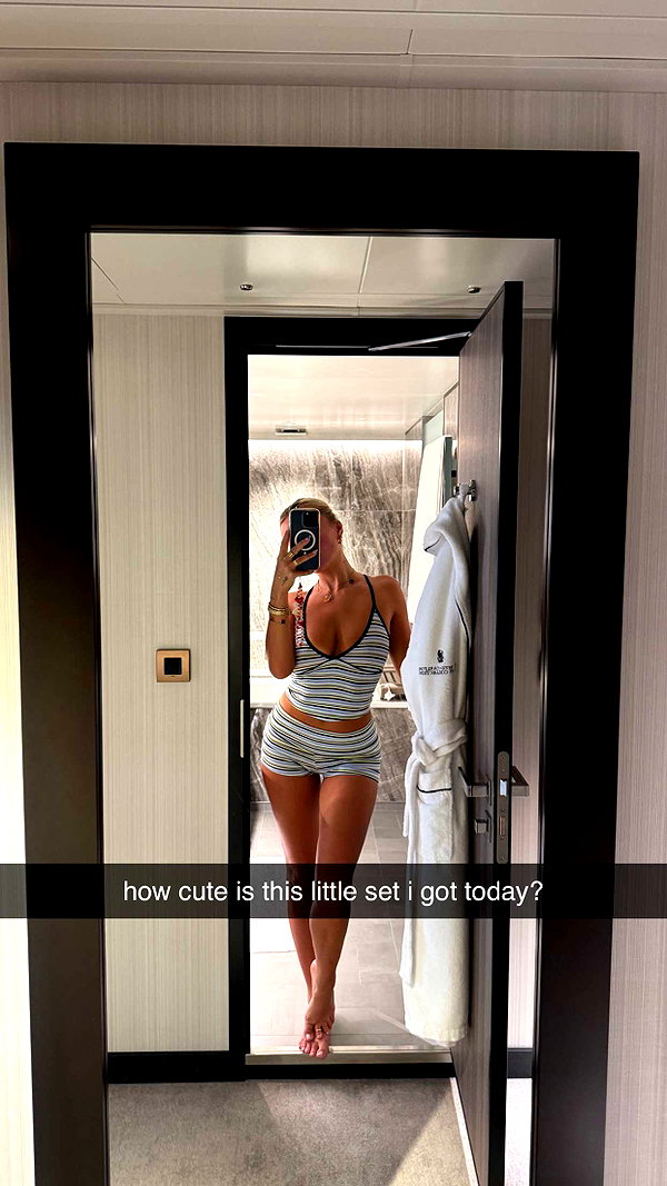 corinnakopf snapchat image archive image