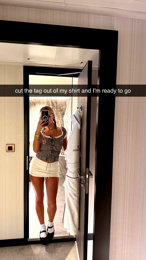 corinnakopf snapchat image archive image
