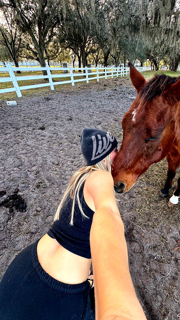 corinnakopf image ~ Altpins