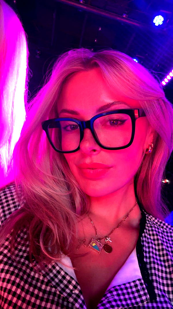 corinnakopf image ~ Altpins