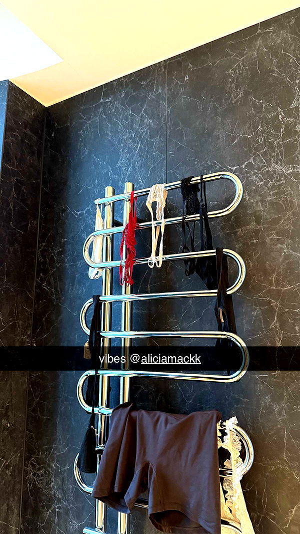 corinnakopf image ~ Altpins