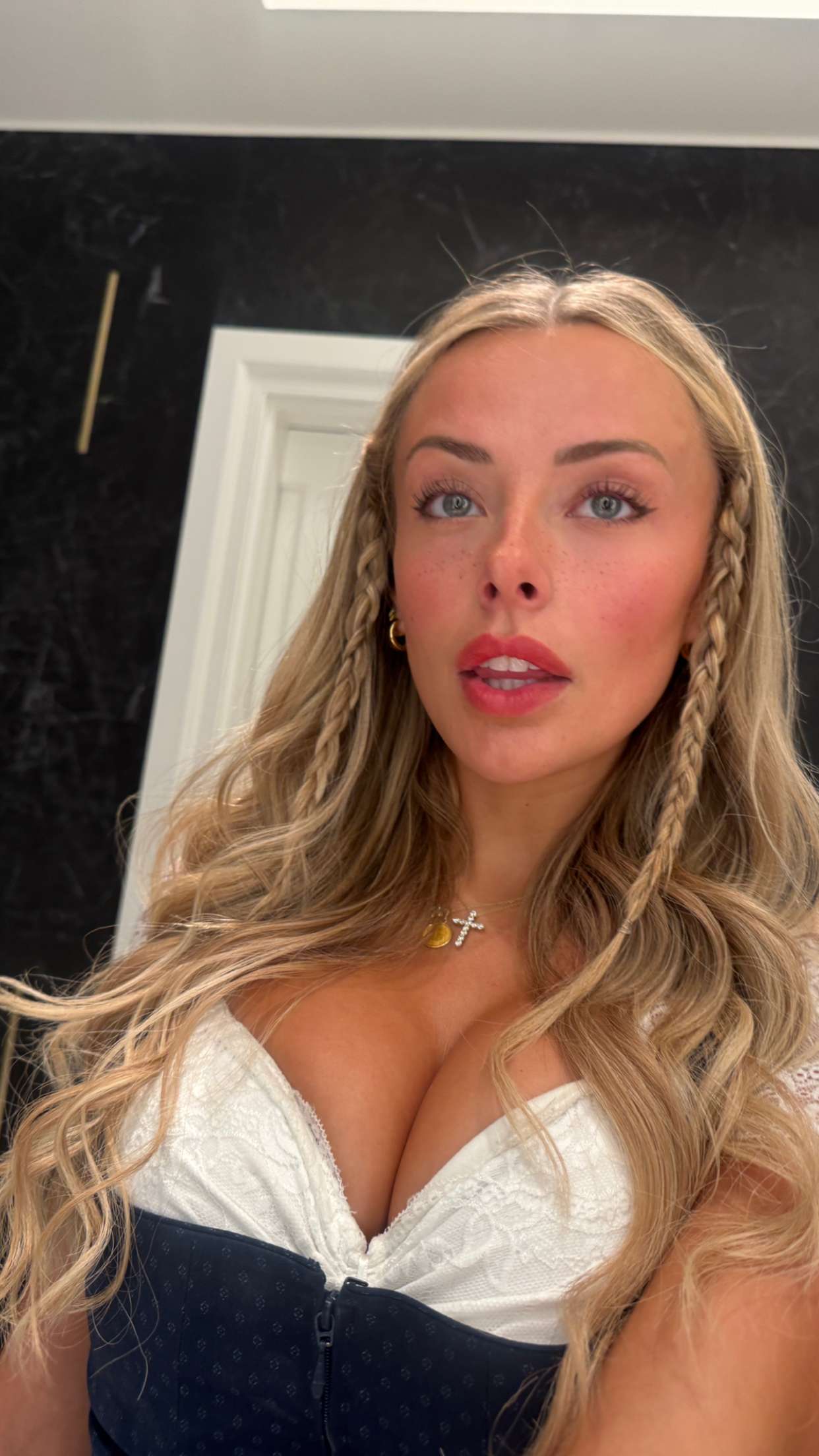 corinnakopf snapchat image archive image