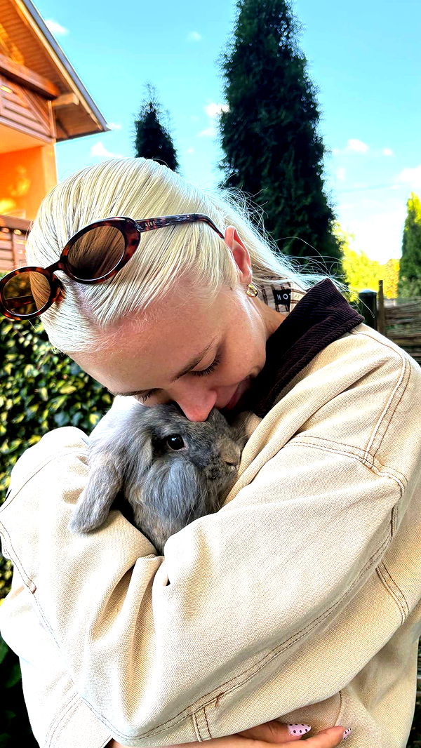 corinnakopf image ~ Altpins