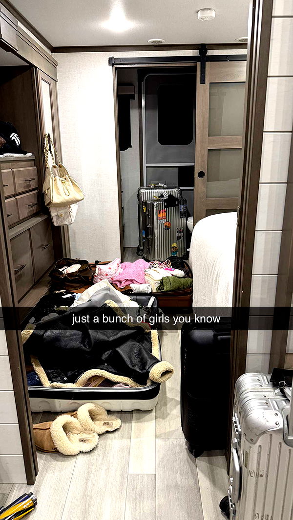 corinnakopf image ~ Altpins