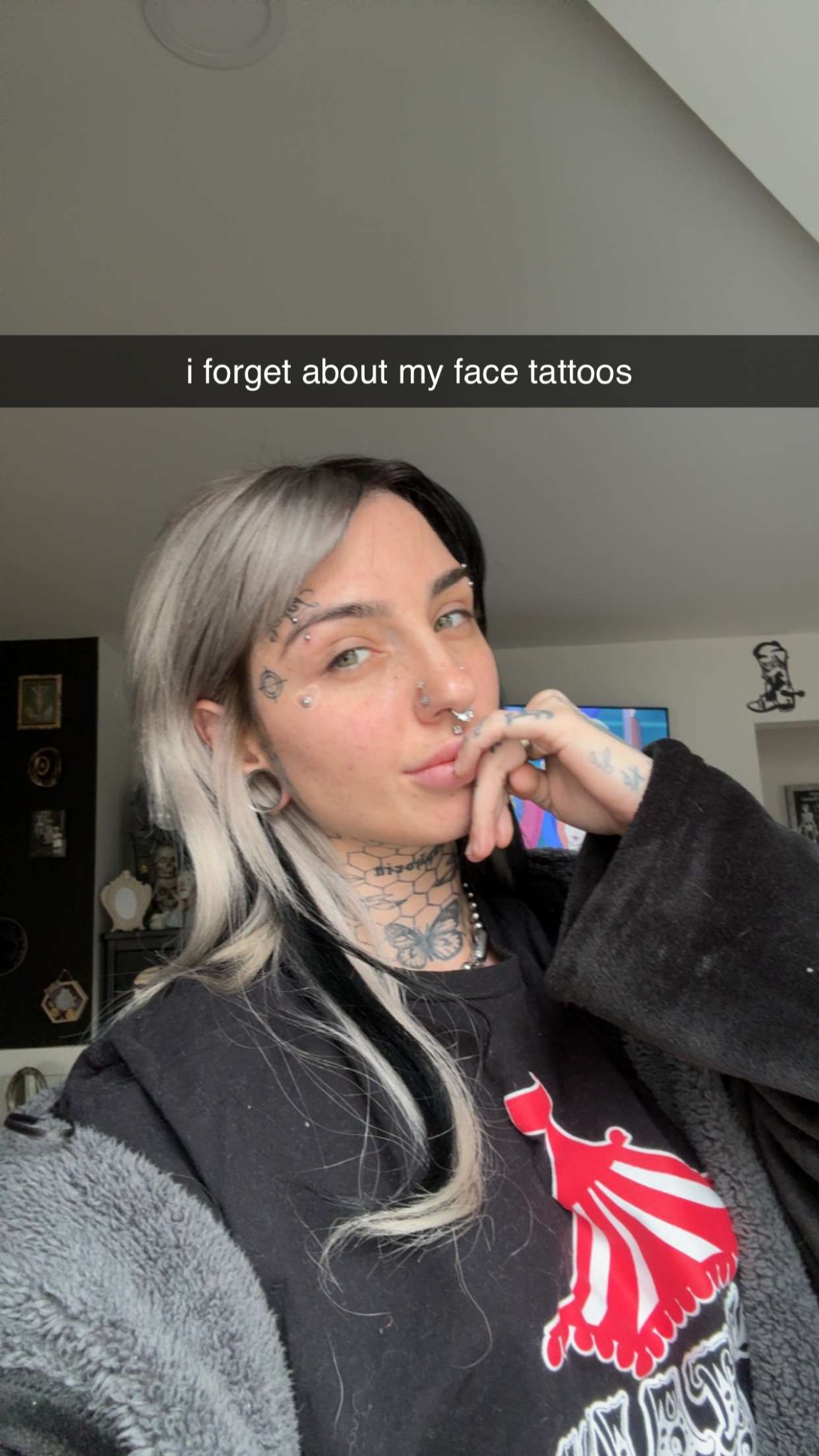 cruellamorganxo snapchat image archive image