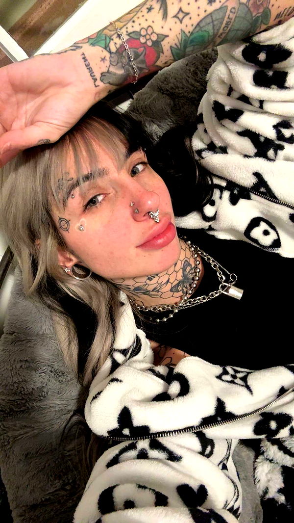 cruellamorganxo image ~ Altpins