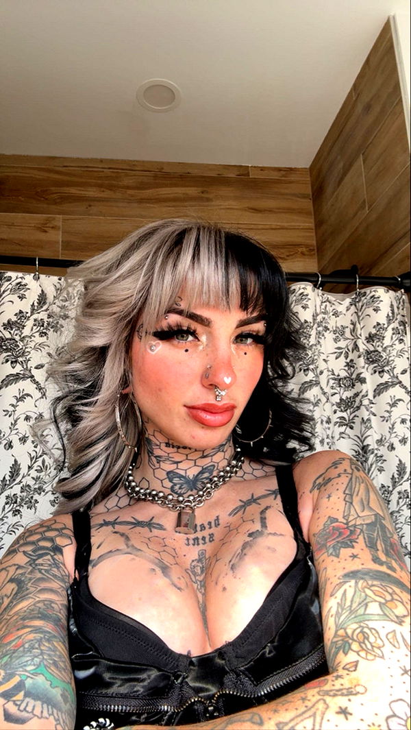 cruellamorganxo image ~ Altpins