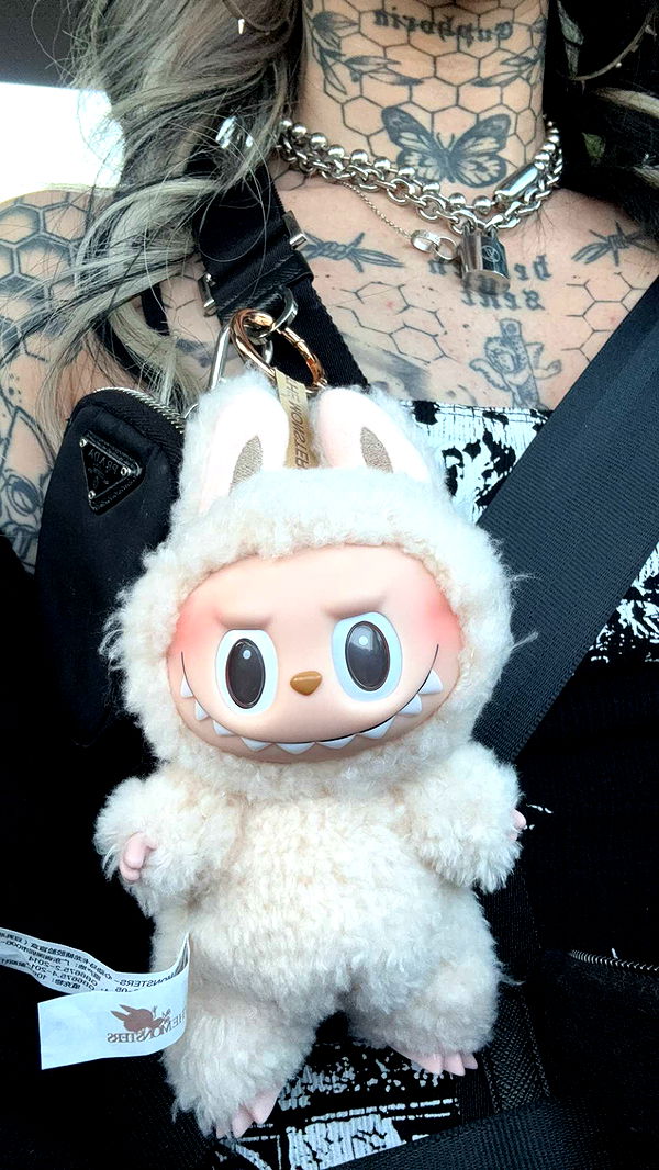 cruellamorganxo image ~ Altpins