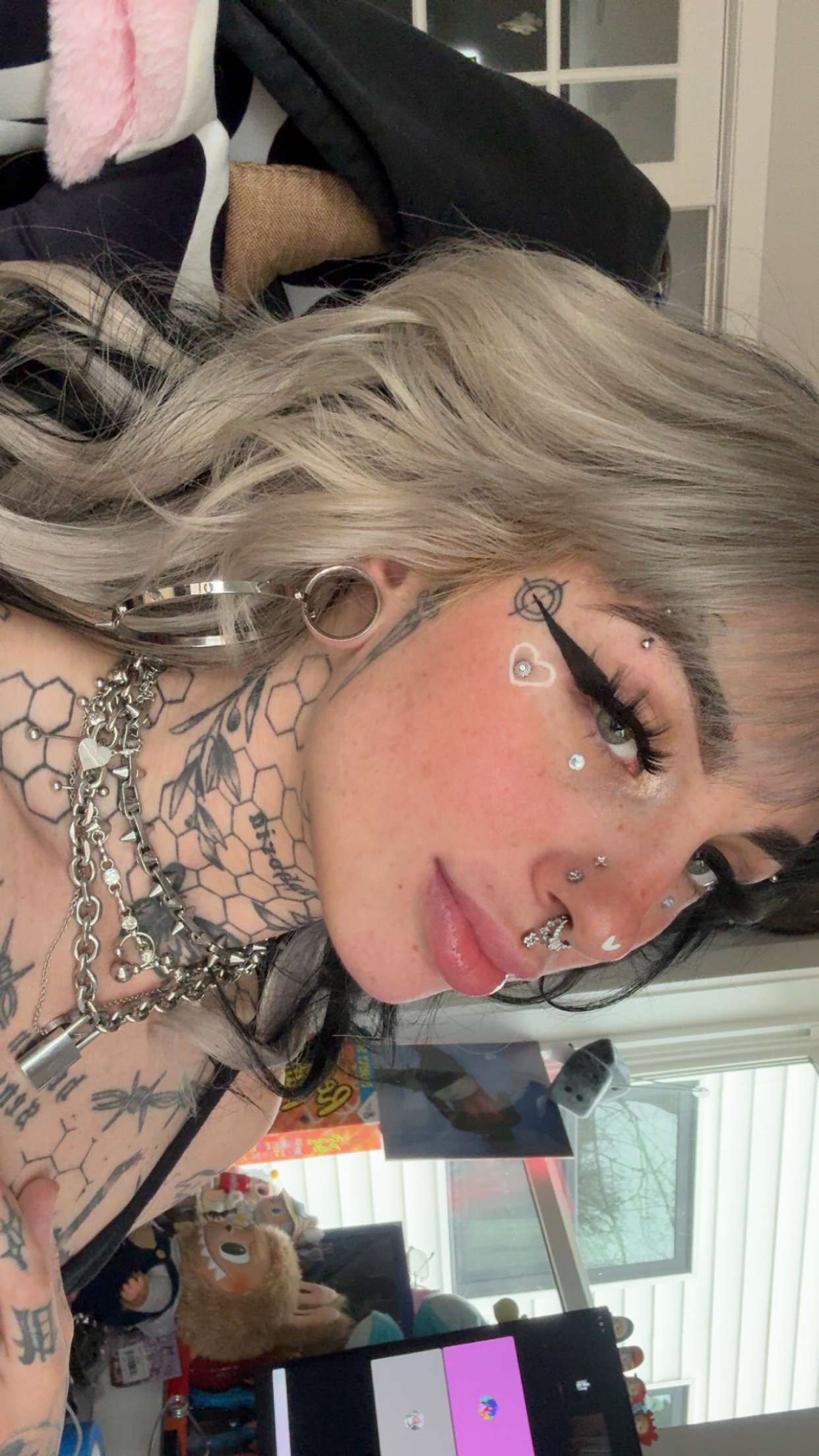 cruellamorganxo snapchat image archive image