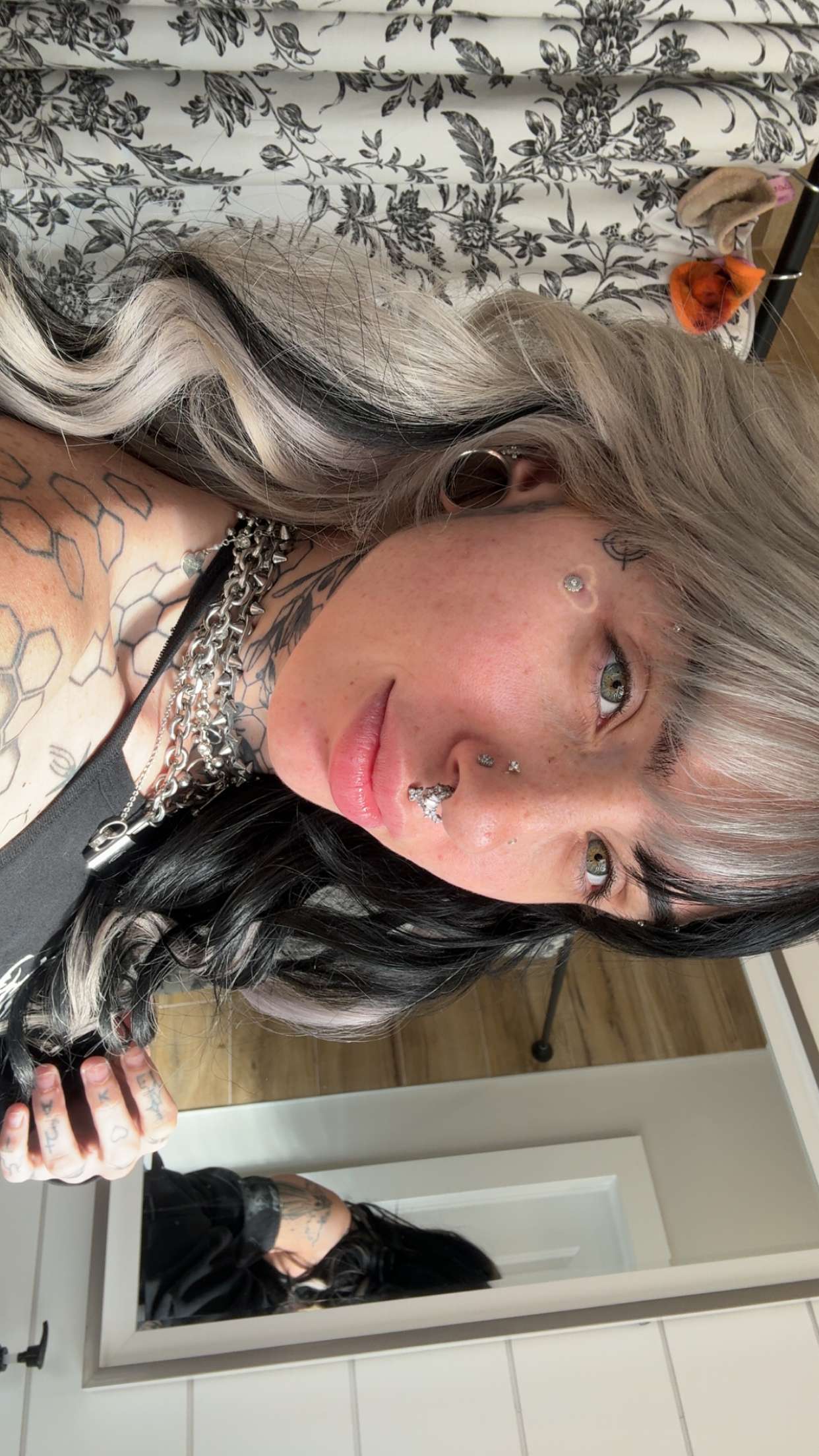 cruellamorganxo snapchat image archive image