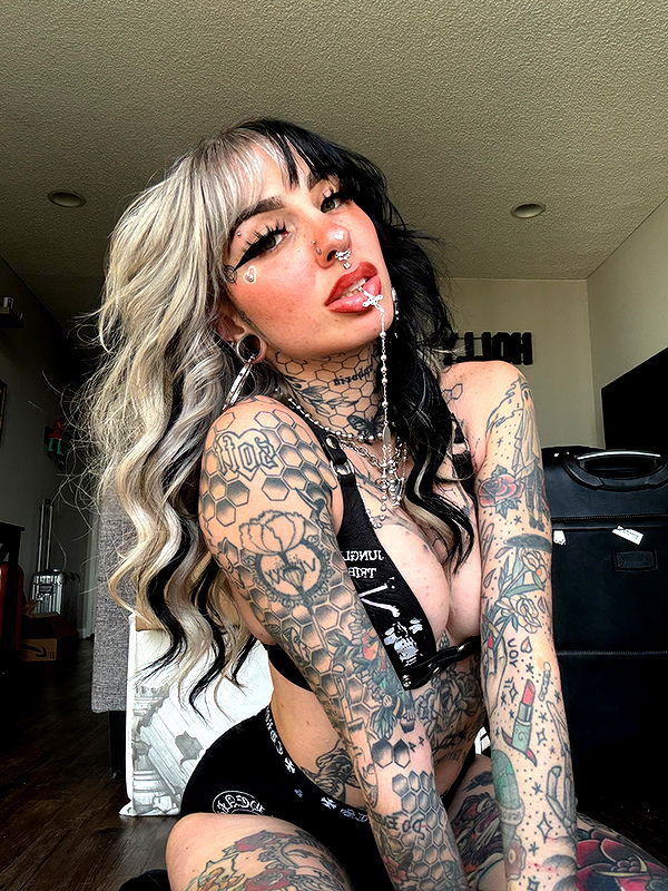 cruellamorganxo image ~ Altpins