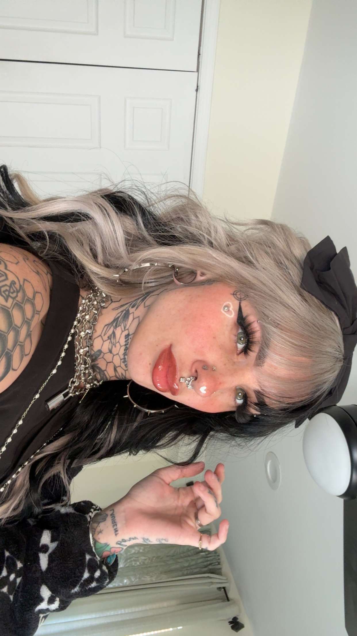 cruellamorganxo snapchat image archive image