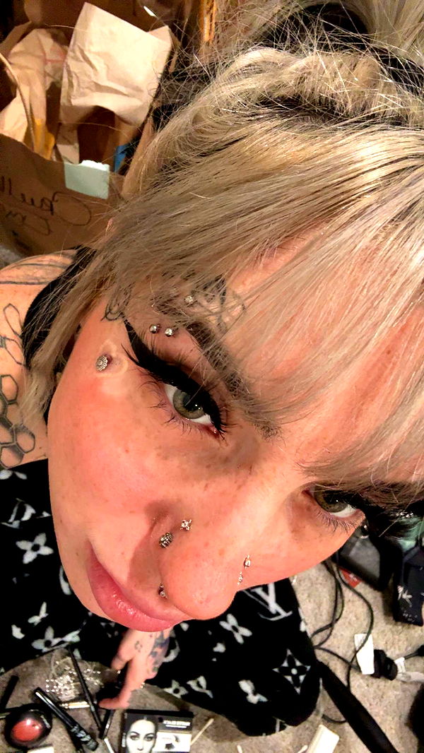 cruellamorganxo image ~ Altpins