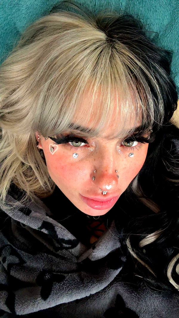 cruellamorganxo image ~ Altpins