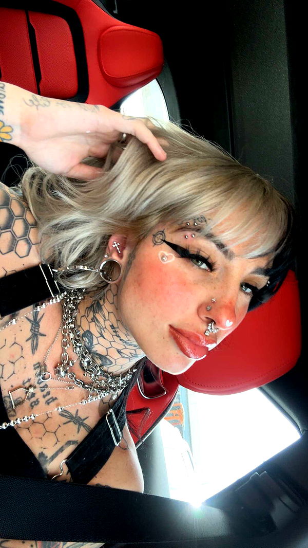 cruellamorganxo image ~ Altpins