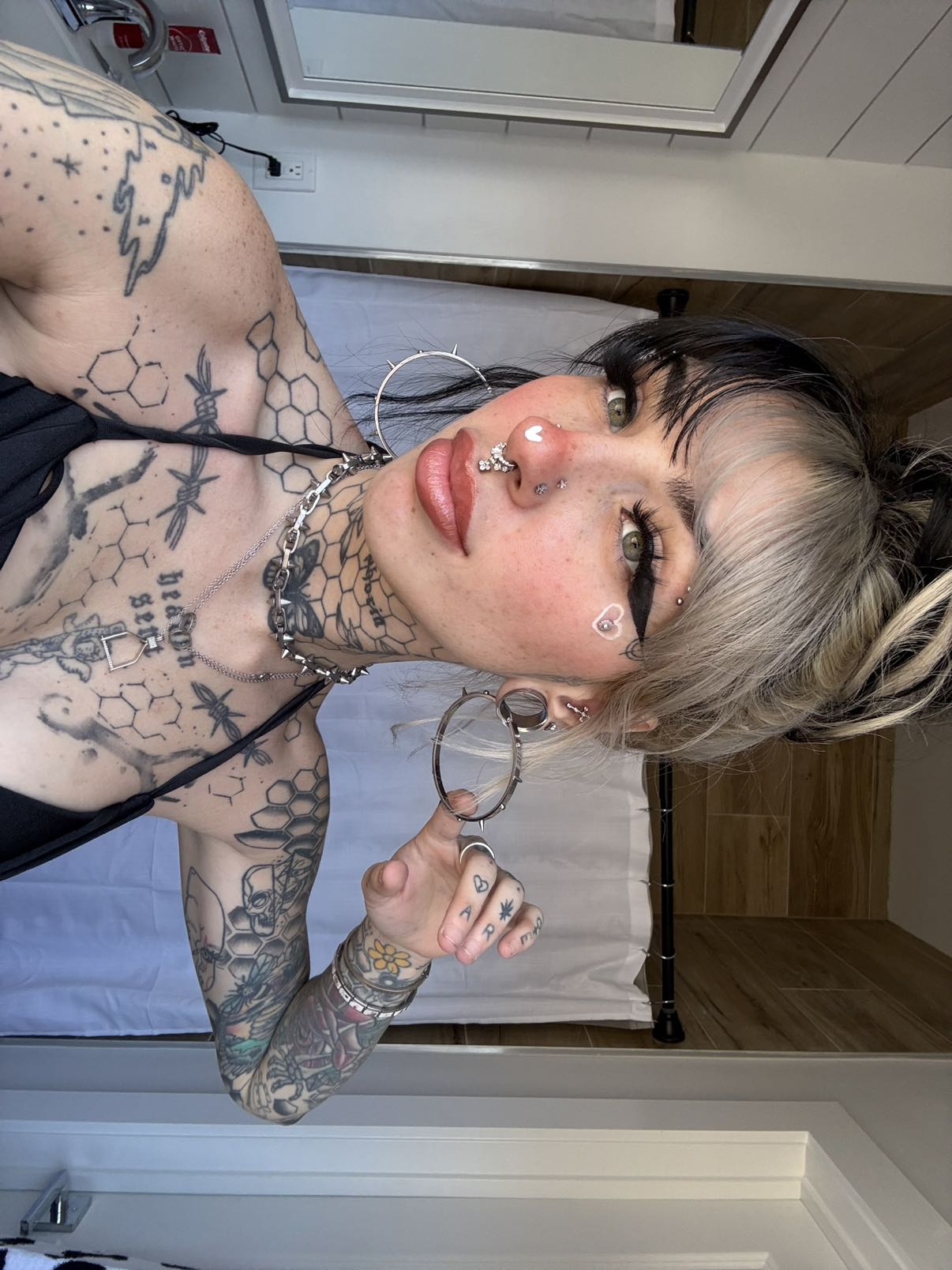 cruellamorganxo snapchat image archive image