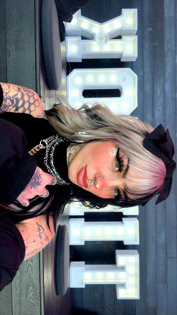 cruellamorganxo image ~ Altpins