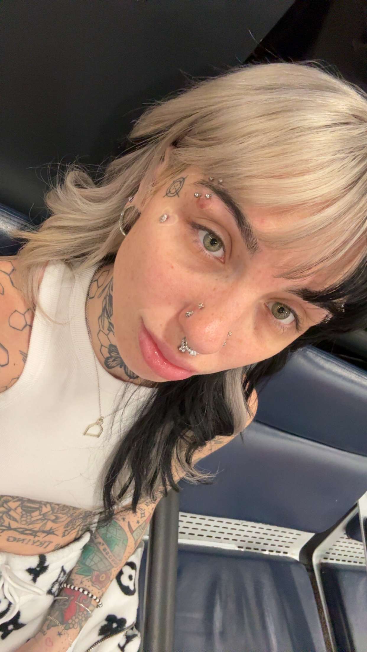 cruellamorganxo snapchat image archive image