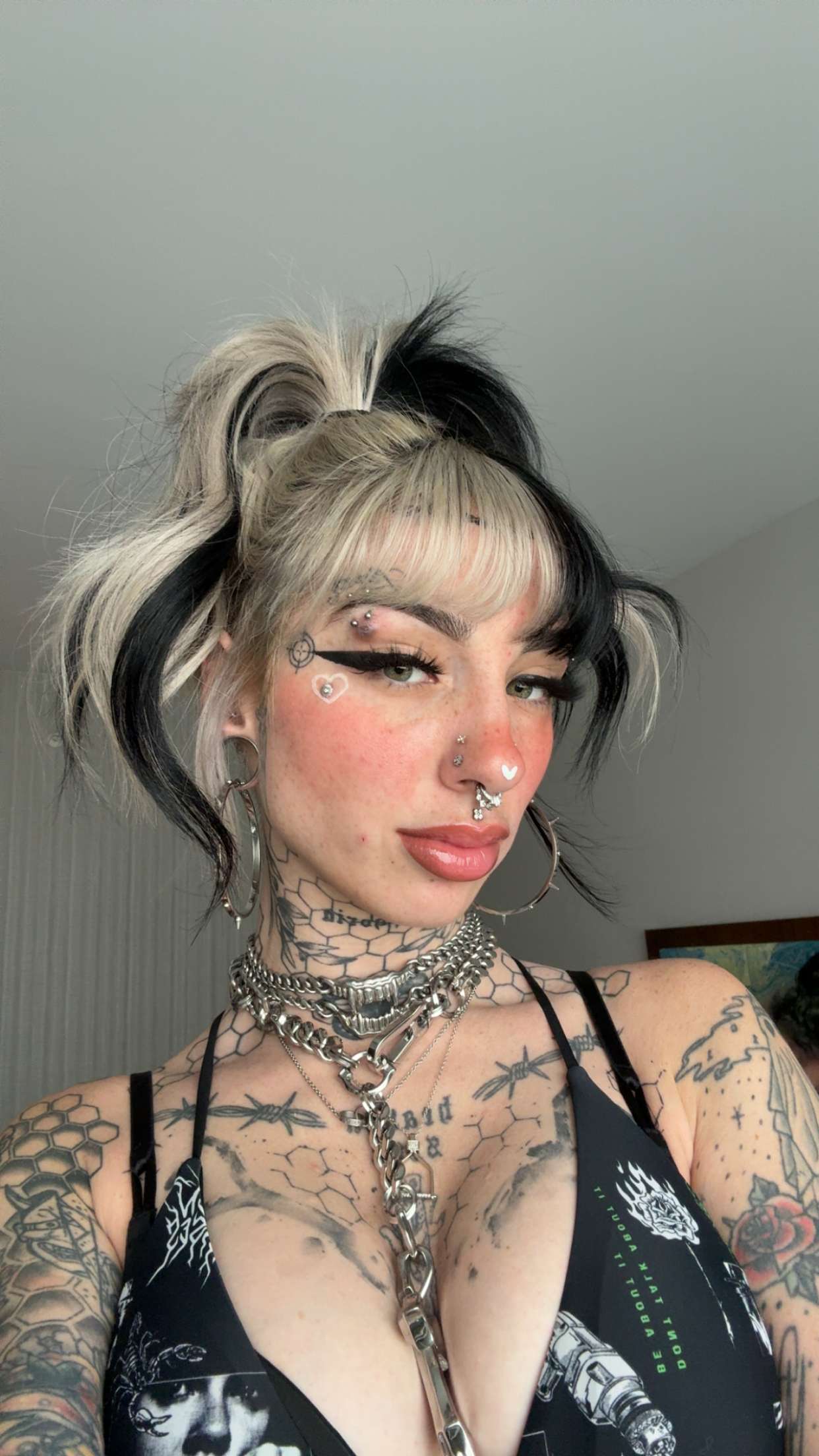 cruellamorganxo snapchat image archive image