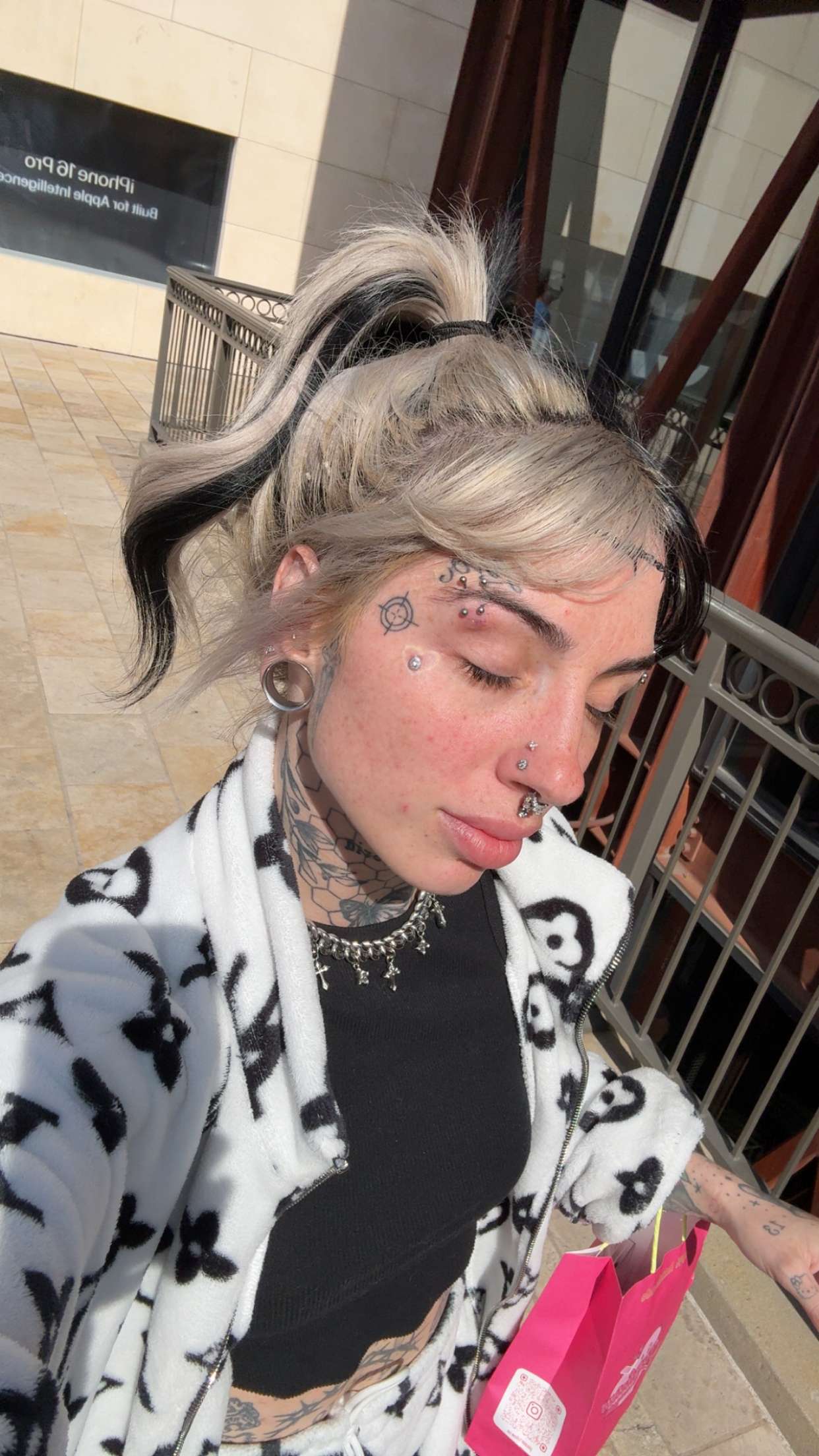 cruellamorganxo snapchat image archive image