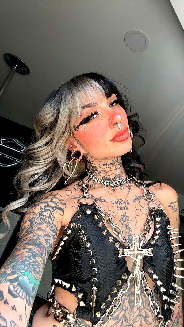 cruellamorganxo image ~ Altpins