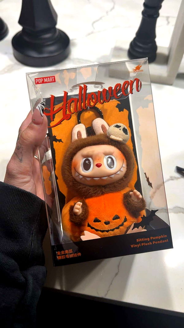 cruellamorganxo image ~ Altpins