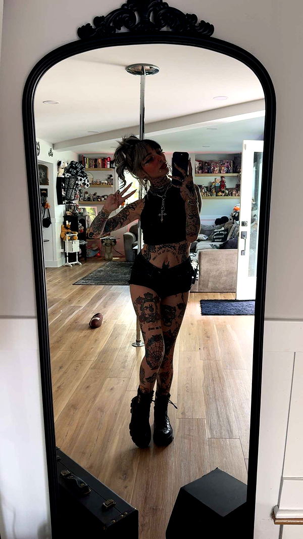 cruellamorganxo image ~ Altpins