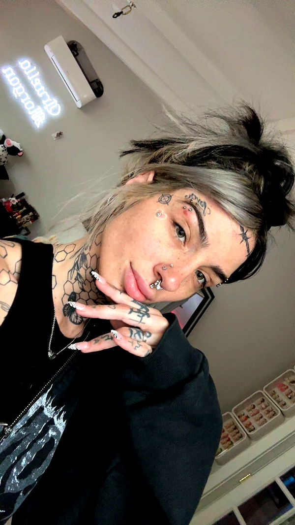 cruellamorganxo image ~ Altpins