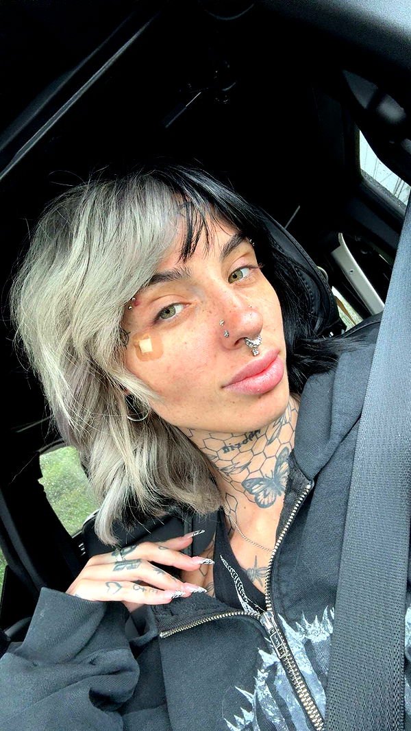 cruellamorganxo image ~ Altpins