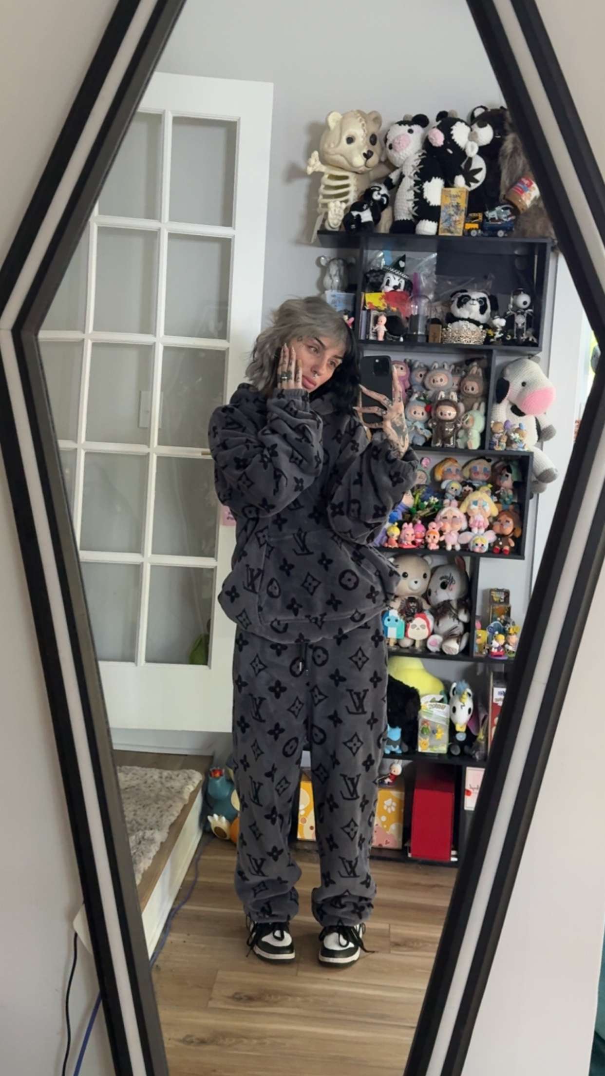 cruellamorganxo snapchat image archive image