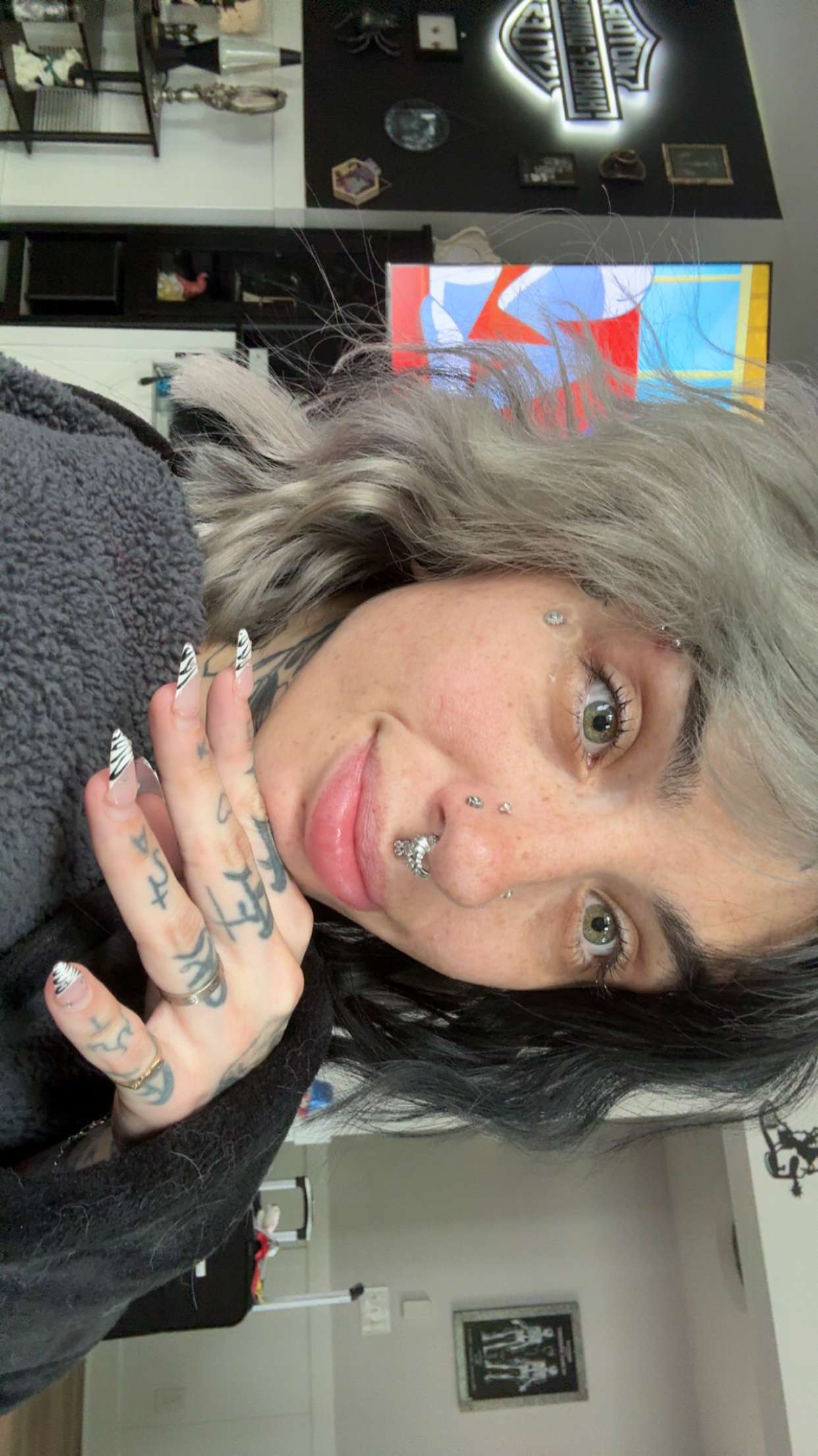 cruellamorganxo snapchat image archive image