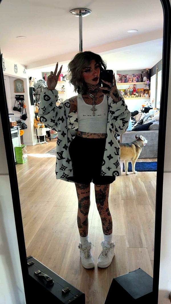 cruellamorganxo image ~ Altpins