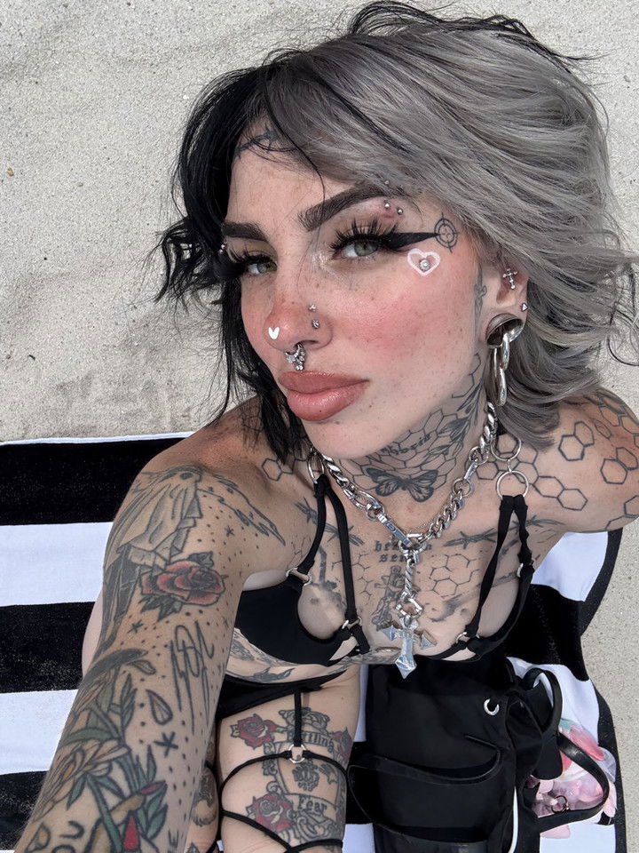 cruellamorganxo snapchat image archive image