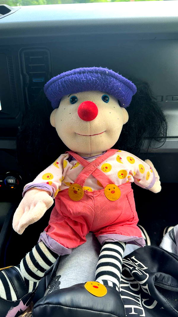 cruellamorganxo image ~ Altpins