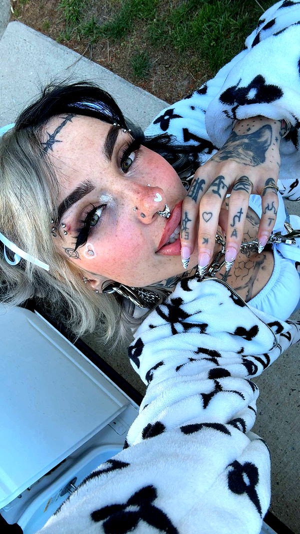 cruellamorganxo image ~ Altpins