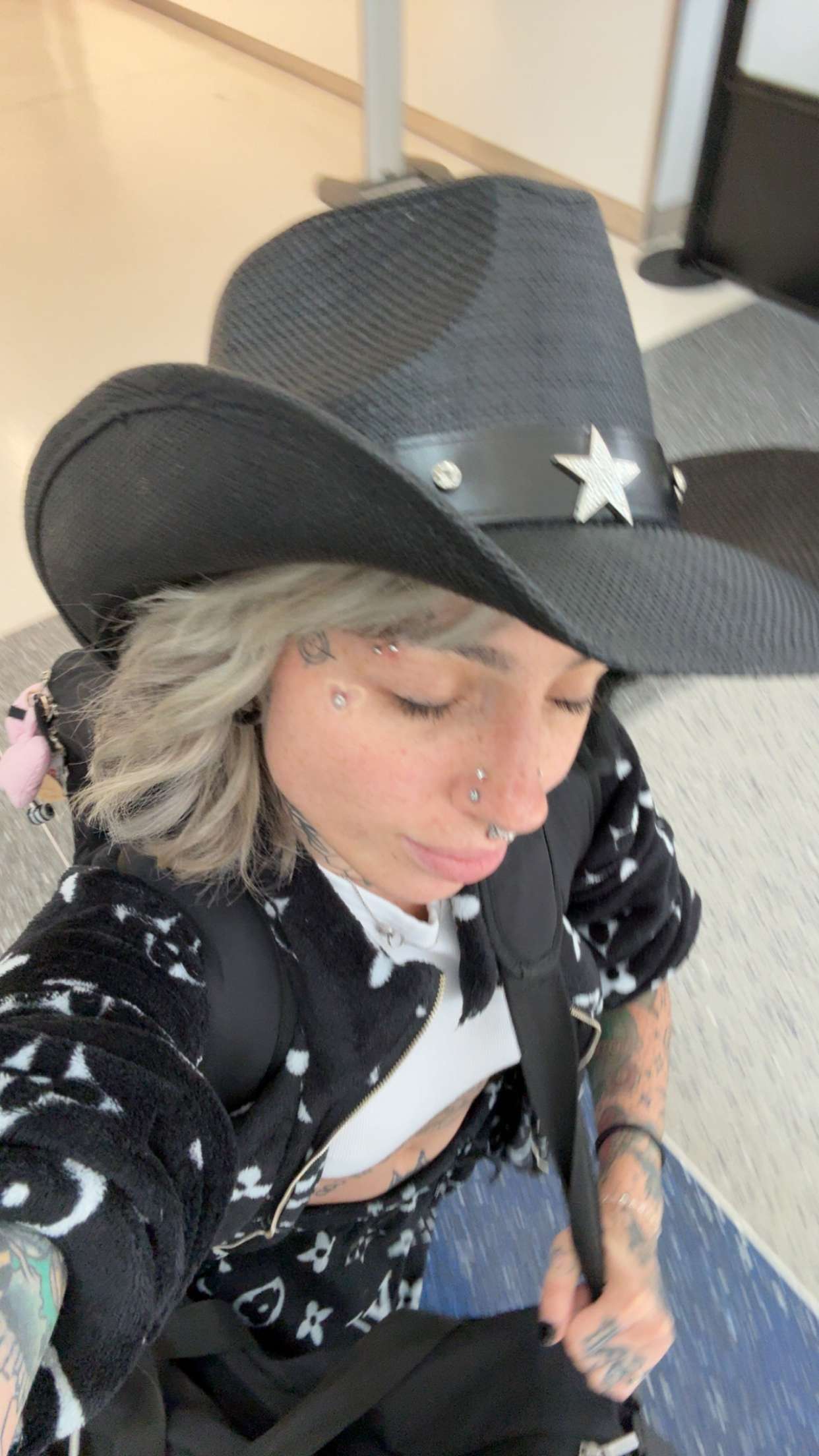 cruellamorganxo snapchat image archive image