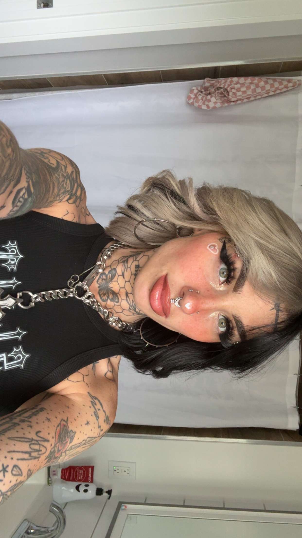 cruellamorganxo snapchat image archive image