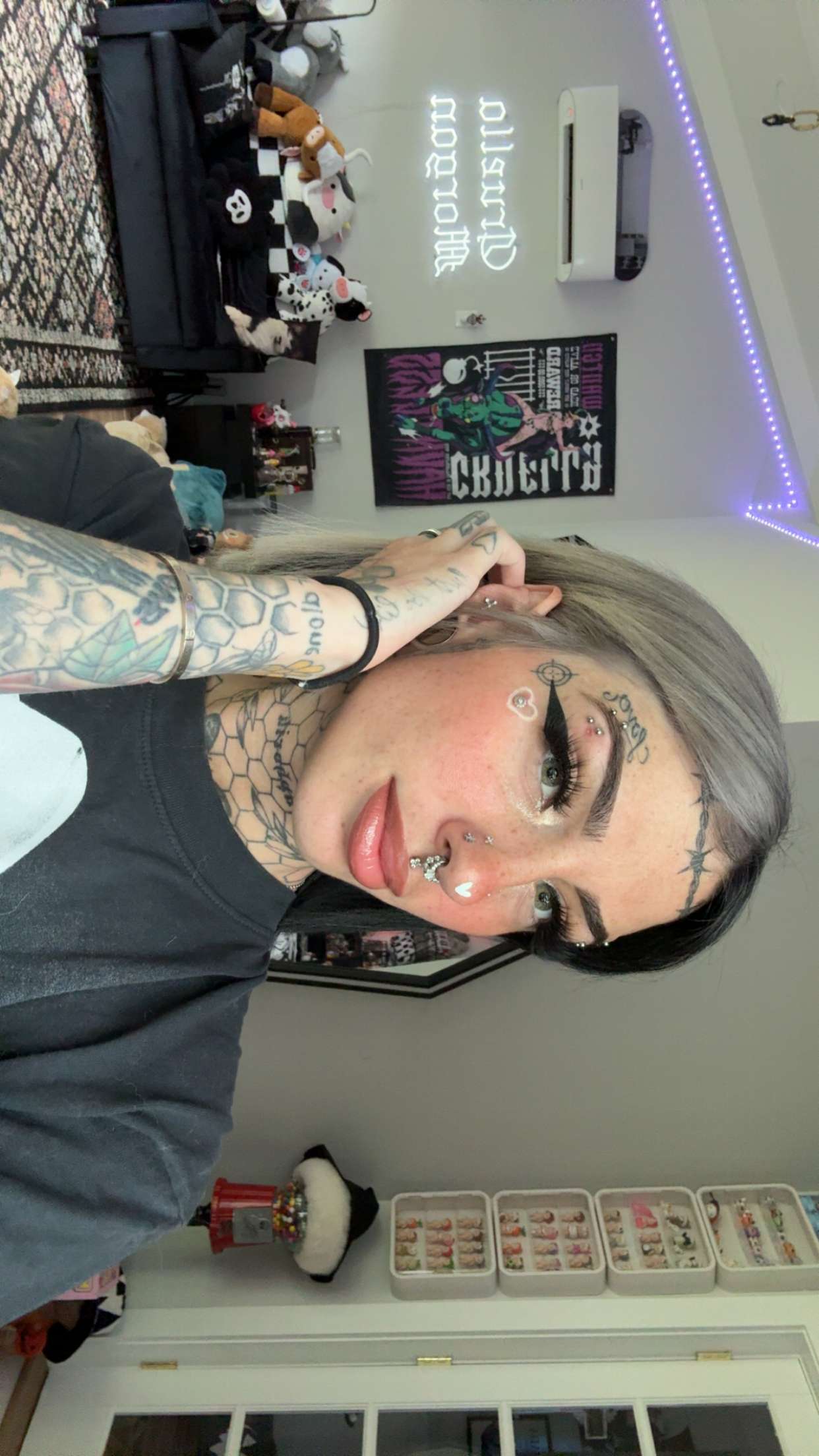 cruellamorganxo snapchat image archive image