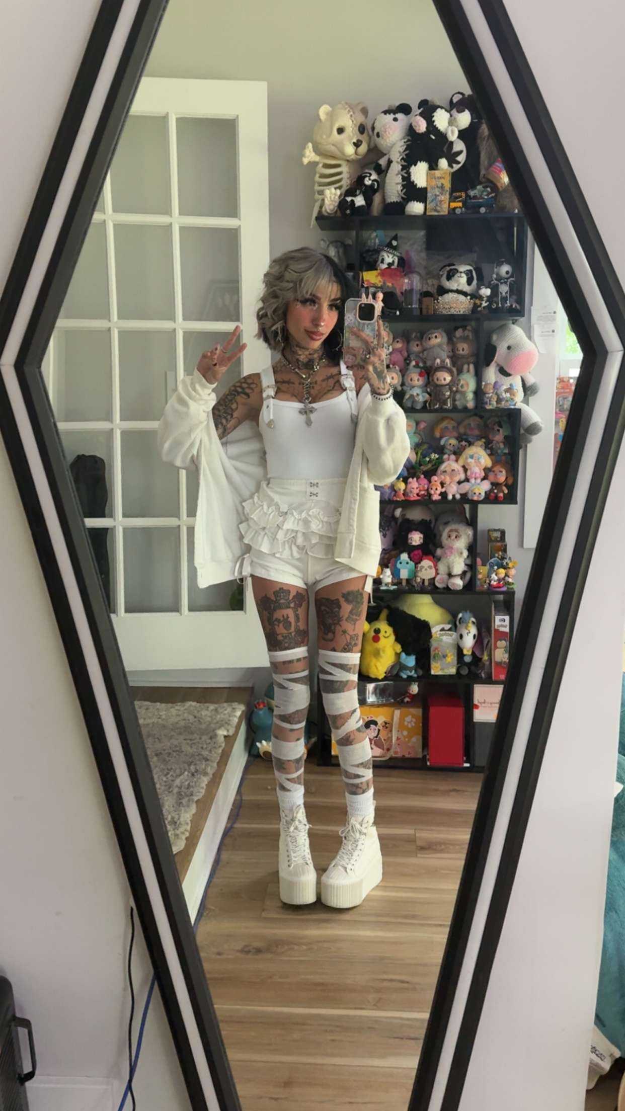 cruellamorganxo snapchat image archive image