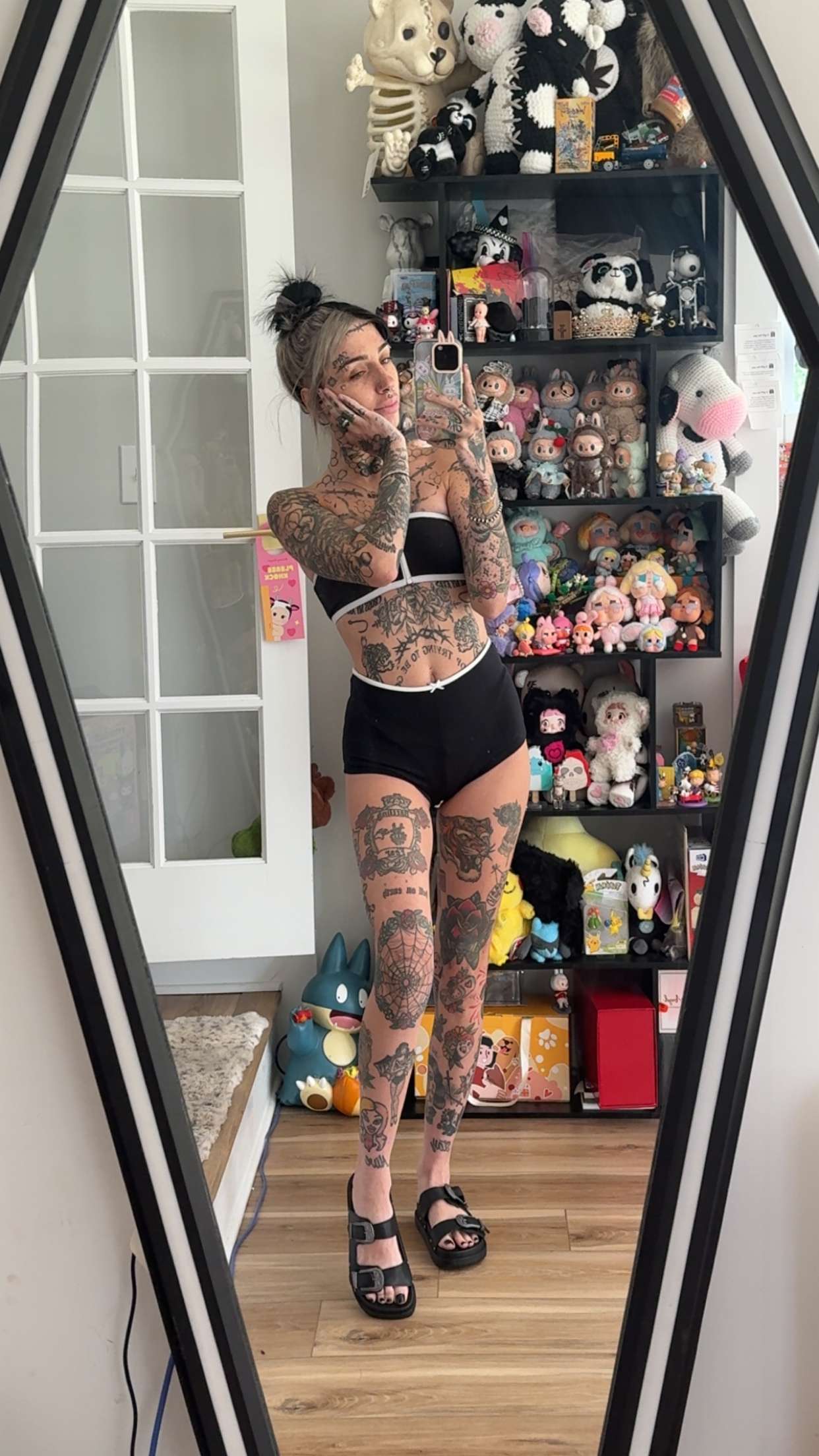 cruellamorganxo snapchat image archive image