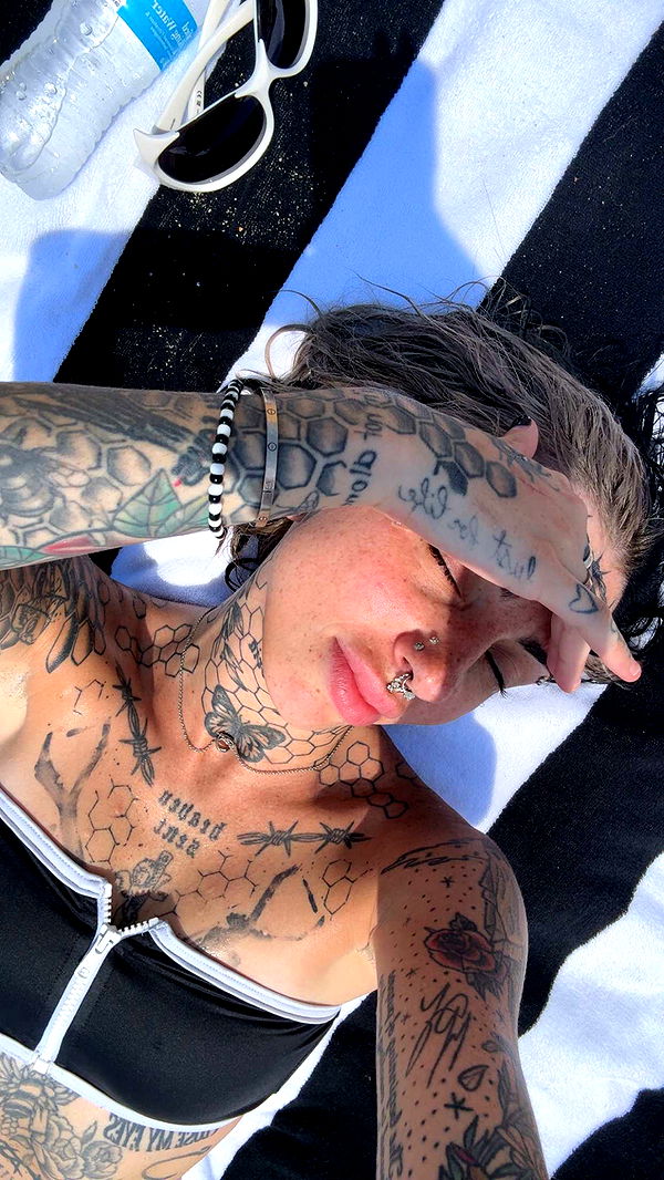 cruellamorganxo image ~ Altpins