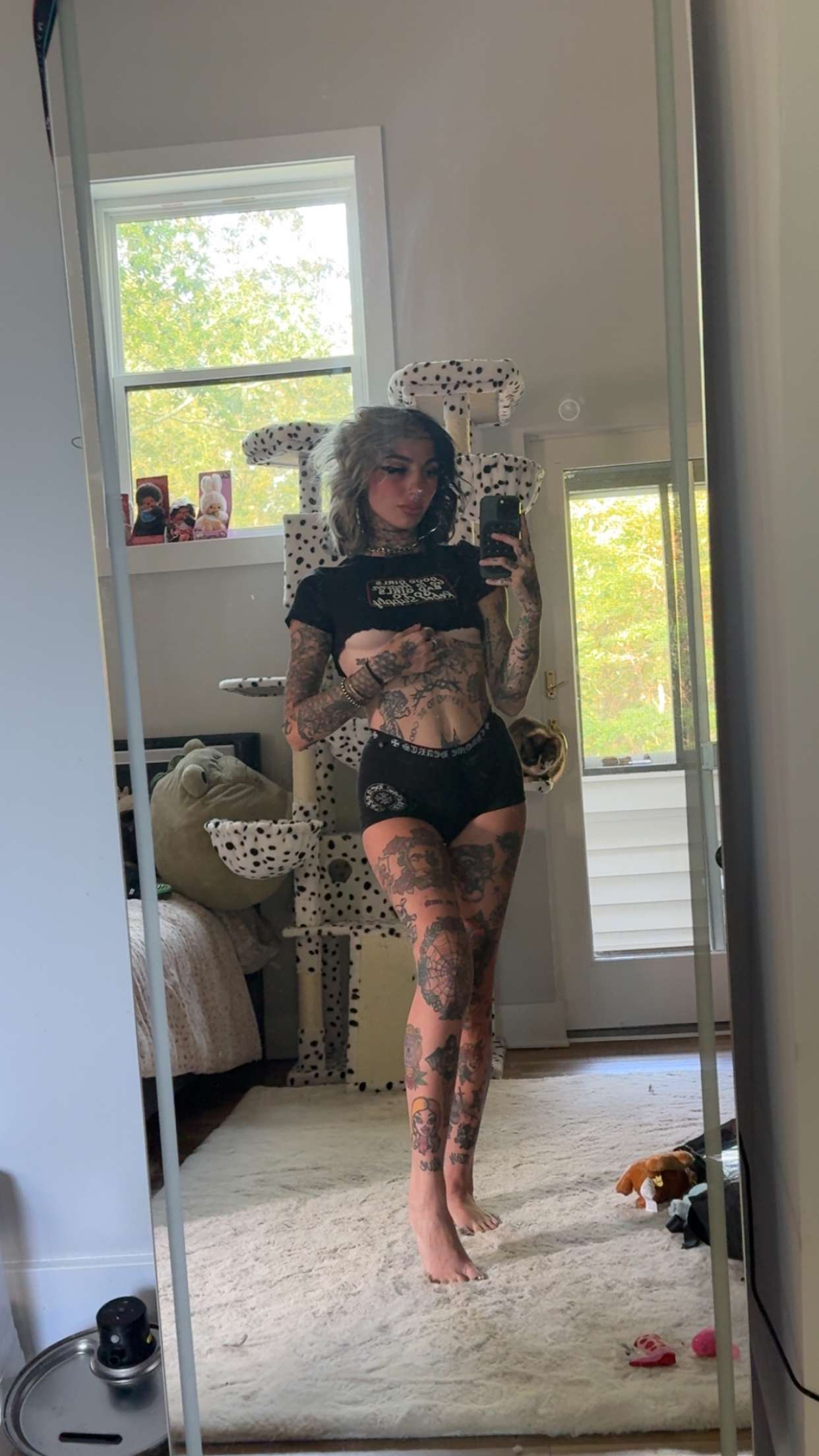 cruellamorganxo snapchat image archive image