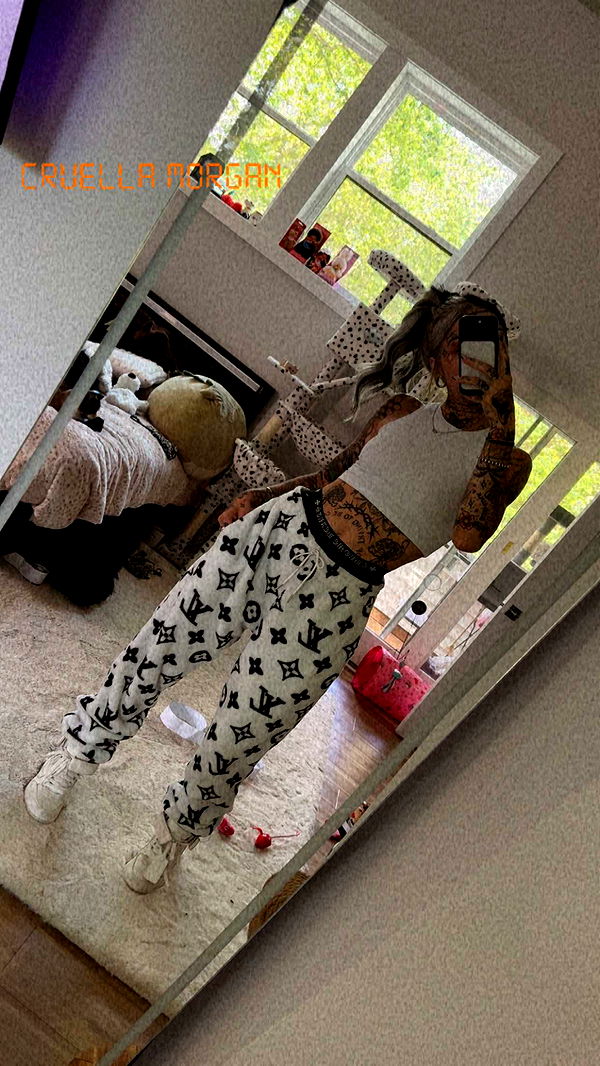 cruellamorganxo image ~ Altpins