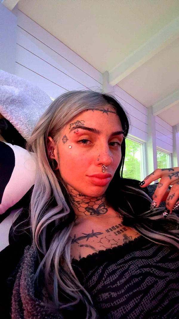 cruellamorganxo image ~ Altpins